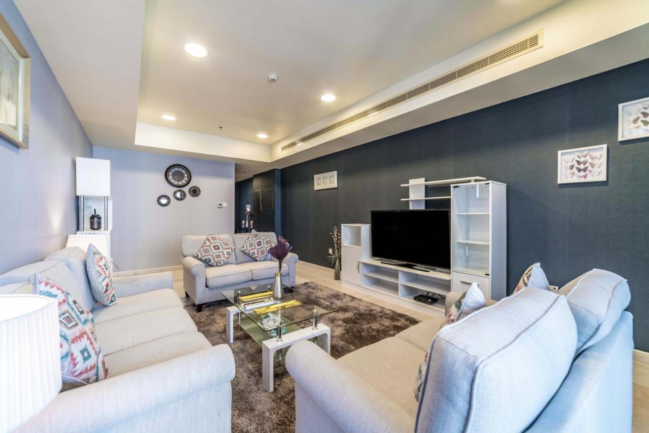 Yanjoon Holiday Homes - Princess Tower Apartments Дубай Екстериор снимка