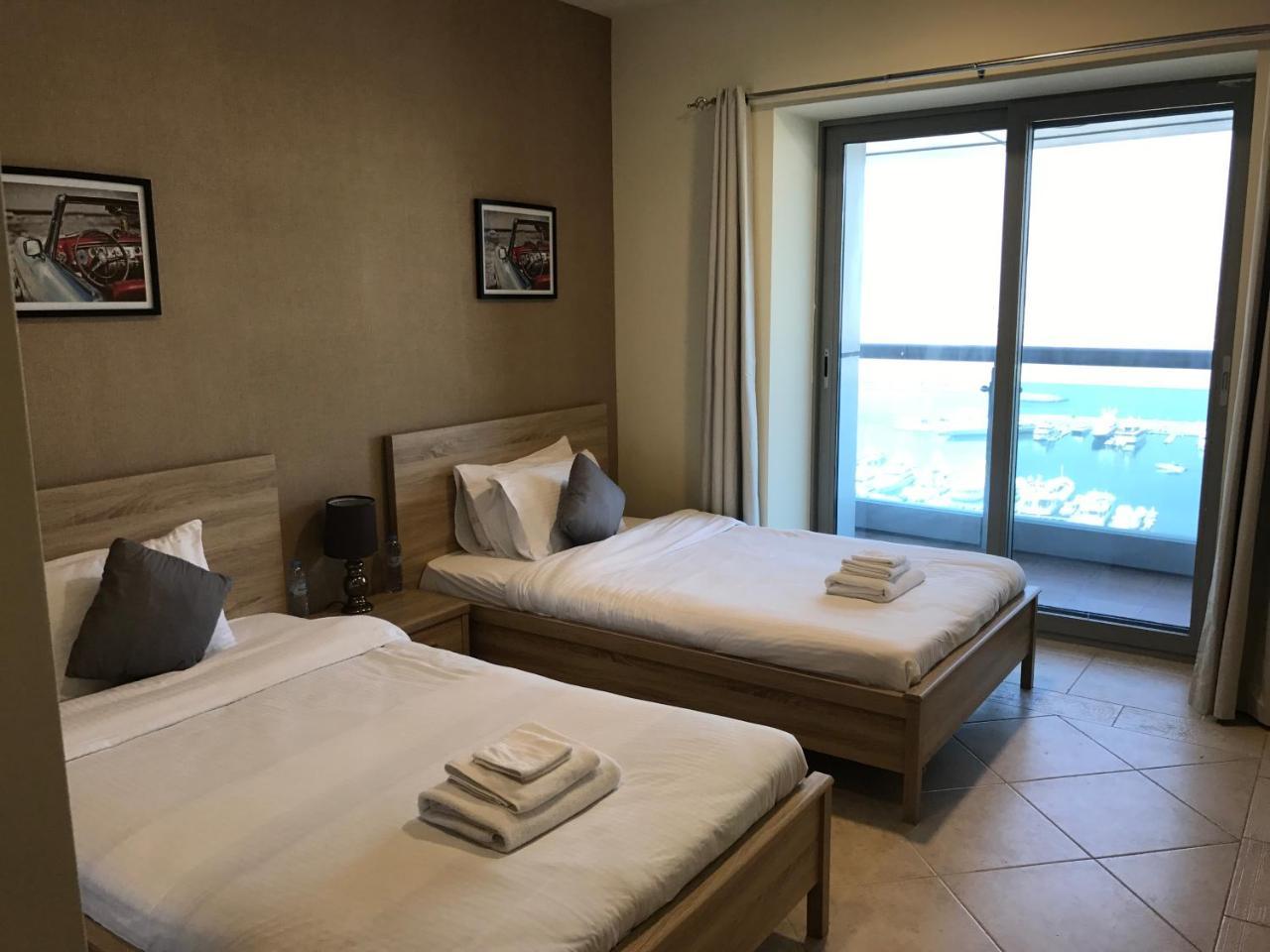 Yanjoon Holiday Homes - Princess Tower Apartments Дубай Екстериор снимка