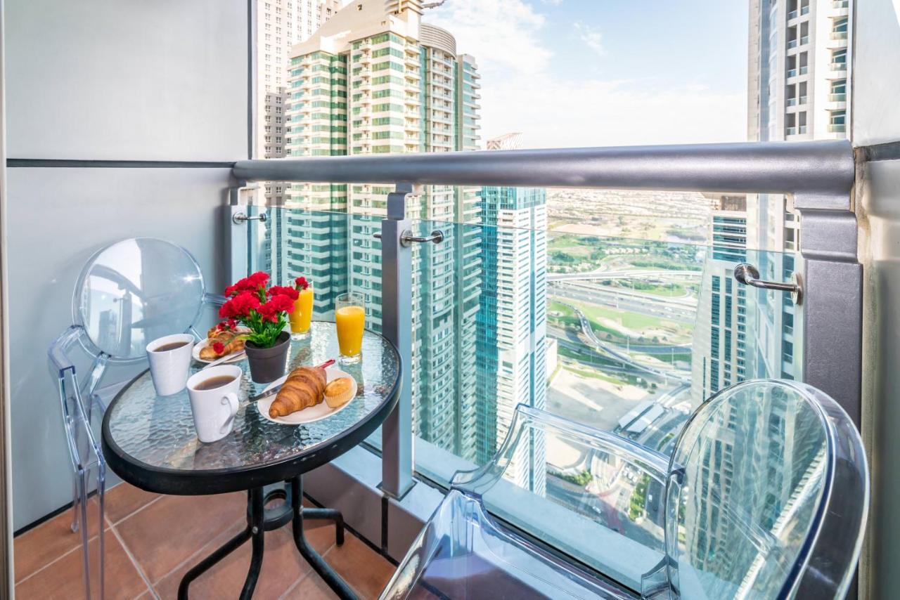 Yanjoon Holiday Homes - Princess Tower Apartments Дубай Екстериор снимка